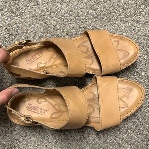 Born sandals